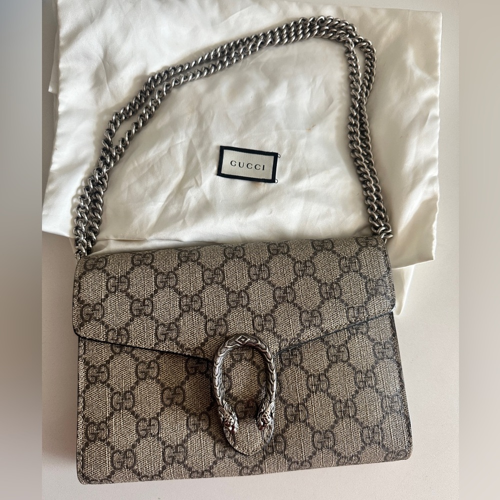 Gucci Dionysus GG Supreme Chain Wallet Bag
